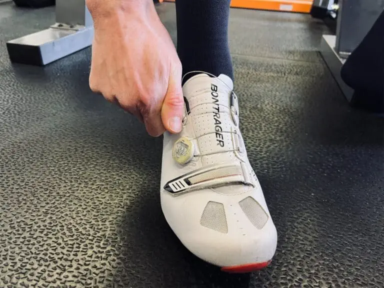 how should cycling shoes fit