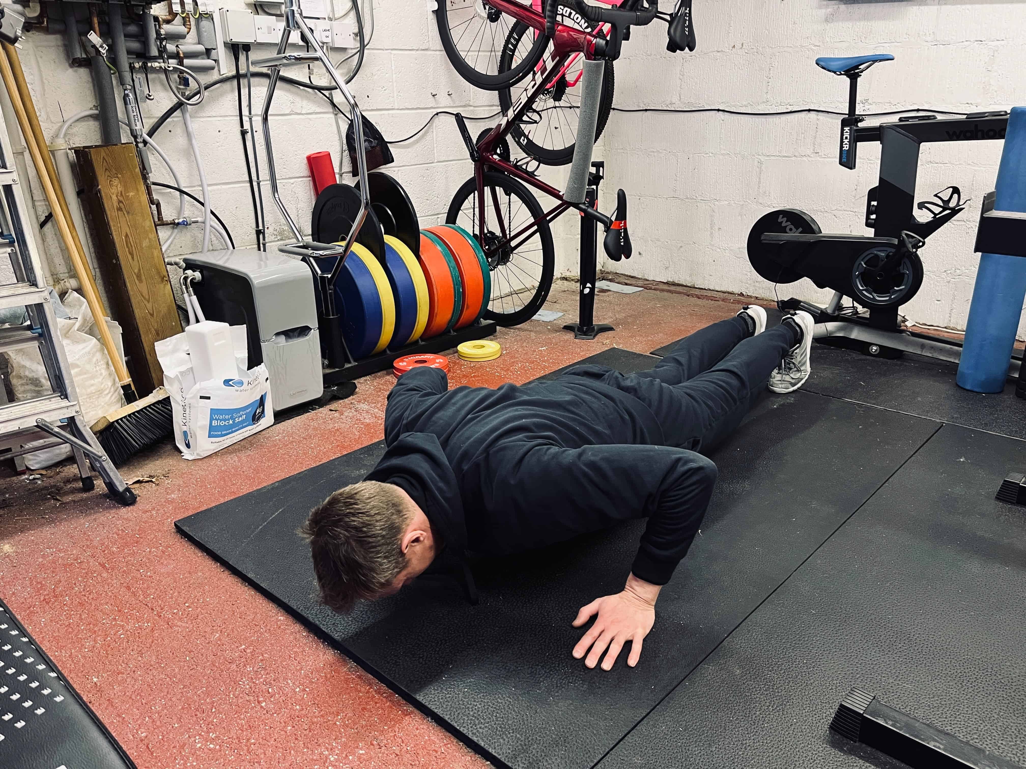 cyclist-push-up cyclist push up